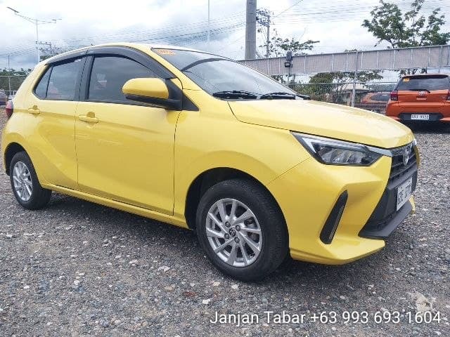 Car gallery image
