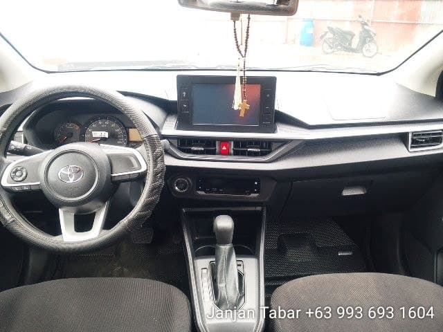 Car gallery image