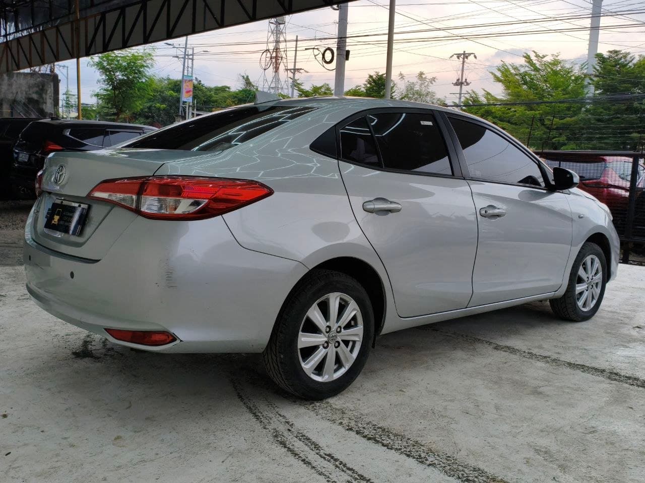 Car gallery image