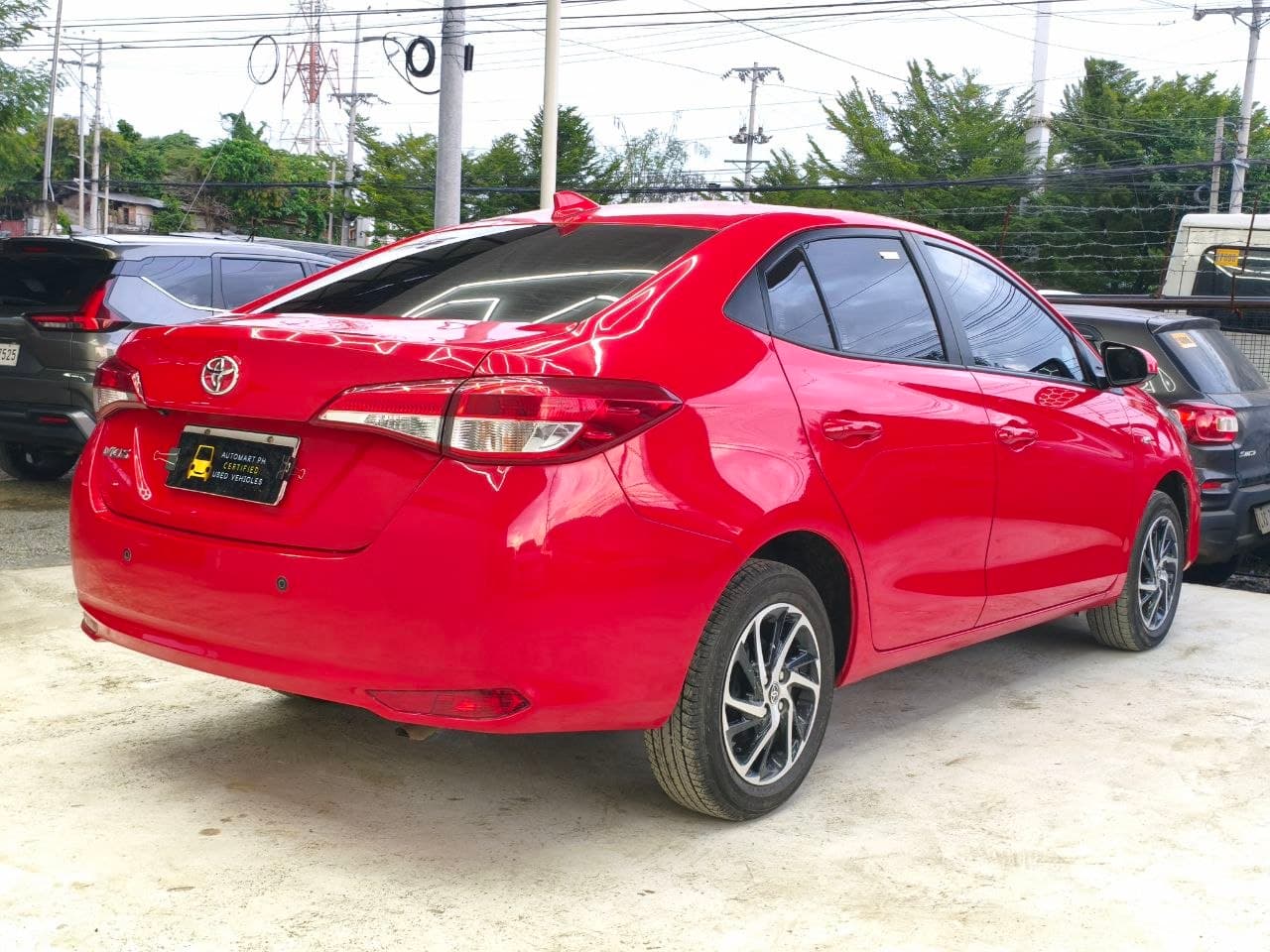 Car gallery image