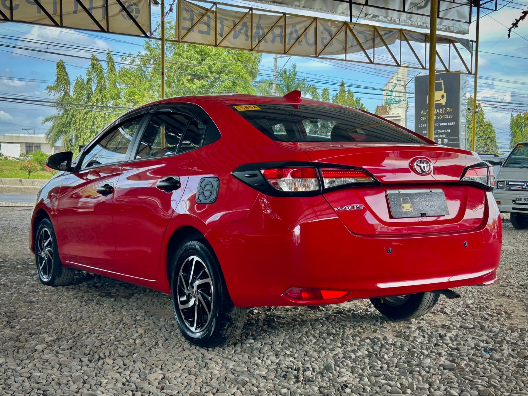 Car gallery image