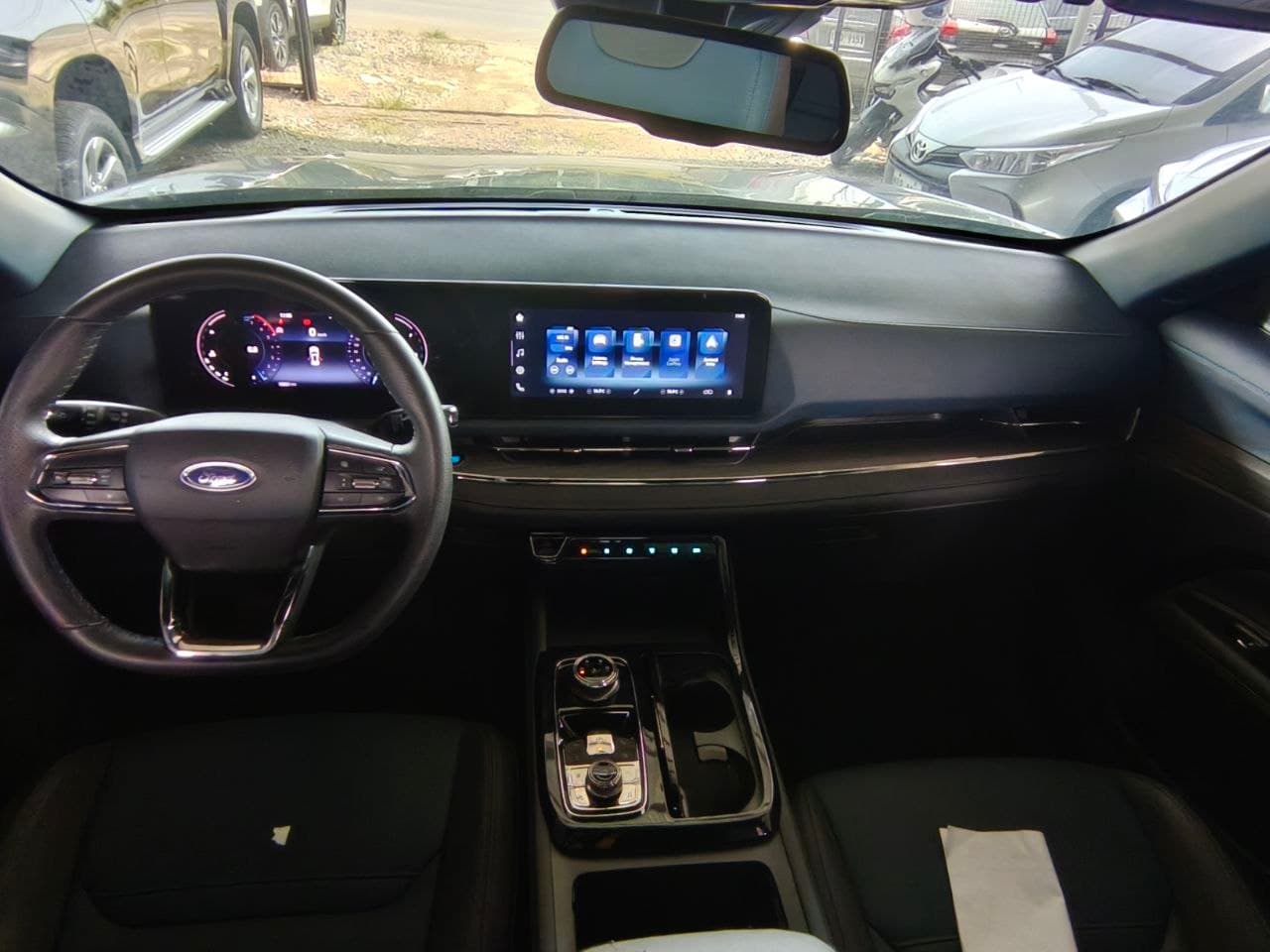 Car gallery image