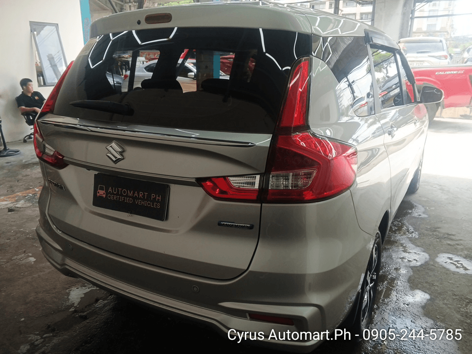 Car gallery image