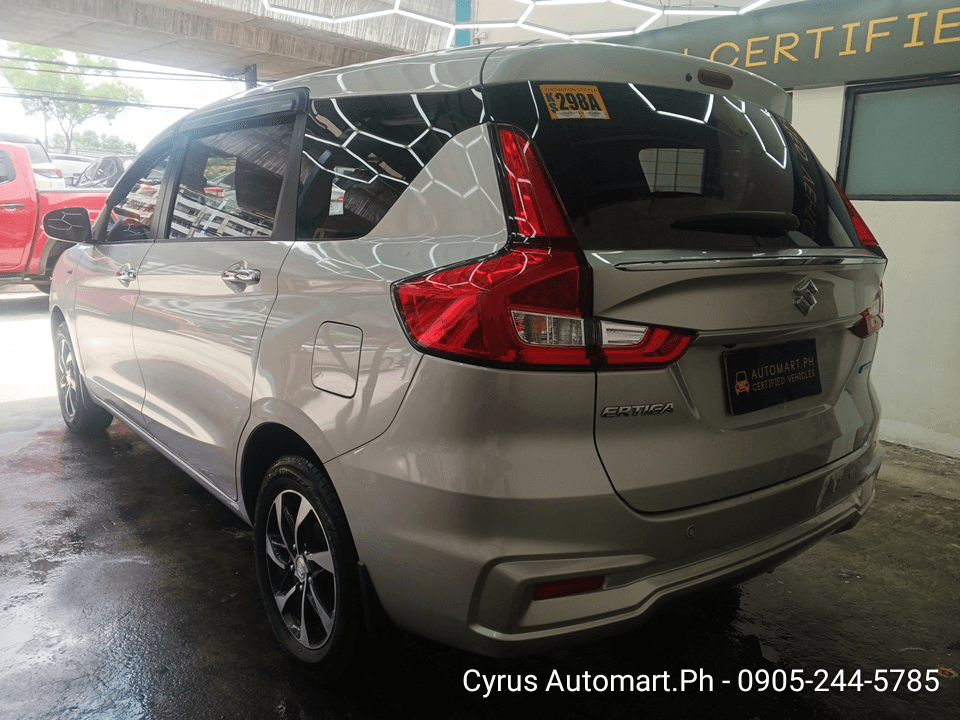 Car gallery image