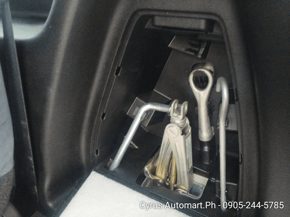 Car gallery image