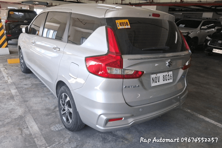 Car gallery image