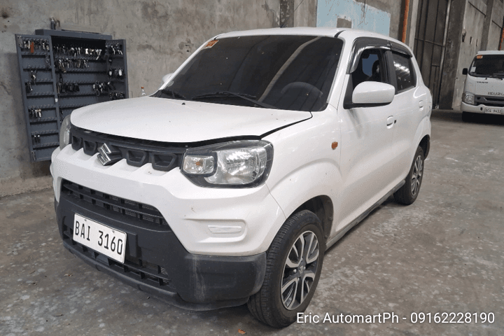Car gallery image