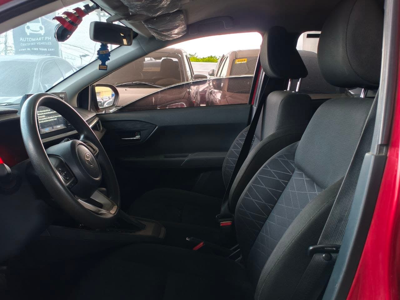 Car gallery image
