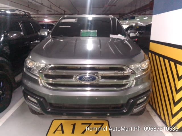 Car gallery image