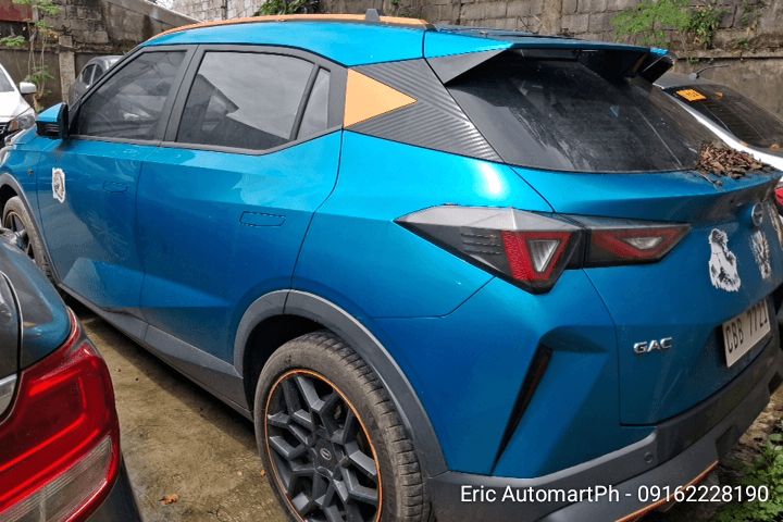 Car gallery image