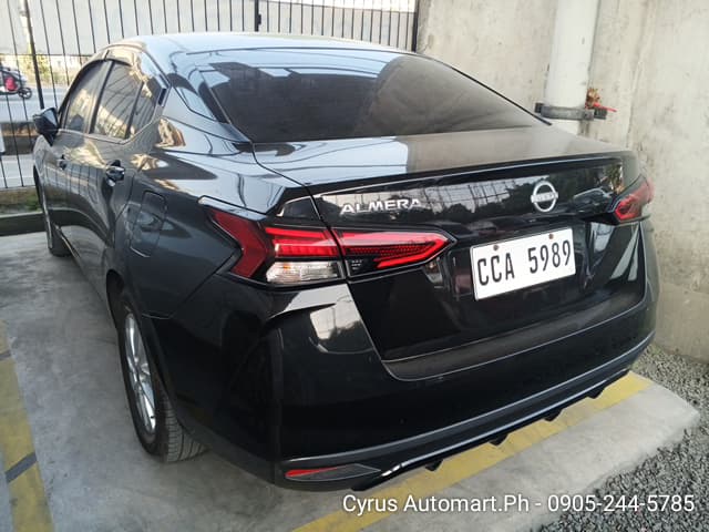 Car gallery image