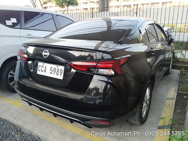Car gallery image
