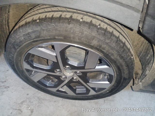 Car gallery image