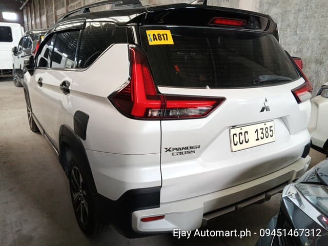 Car gallery image