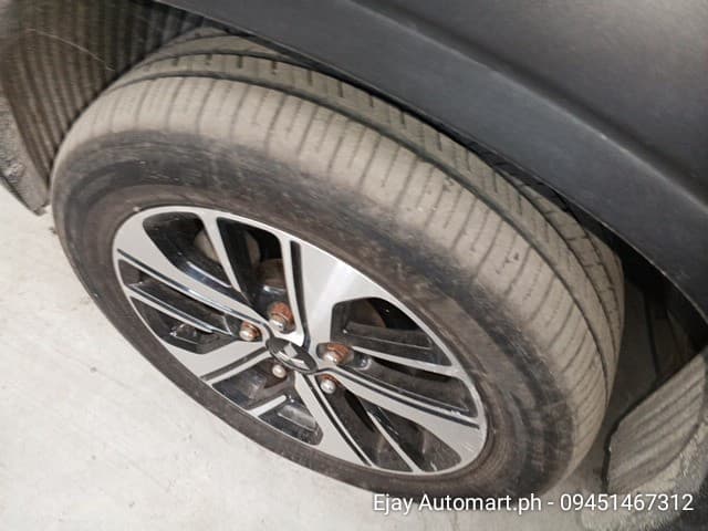Car gallery image