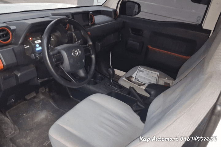 Car gallery image