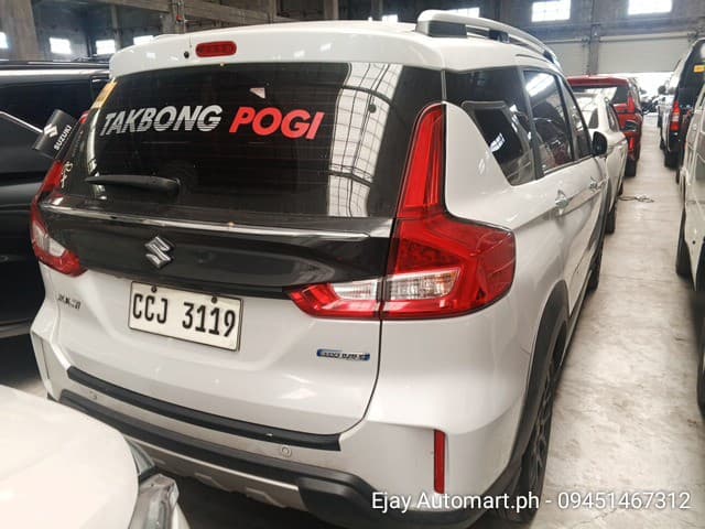Car gallery image