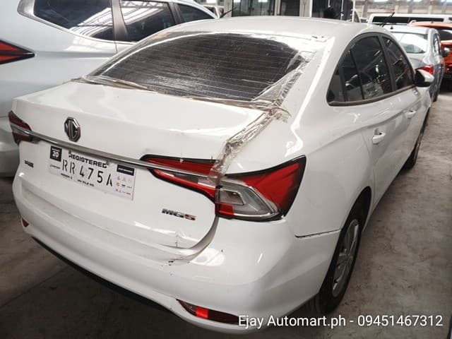 Car gallery image