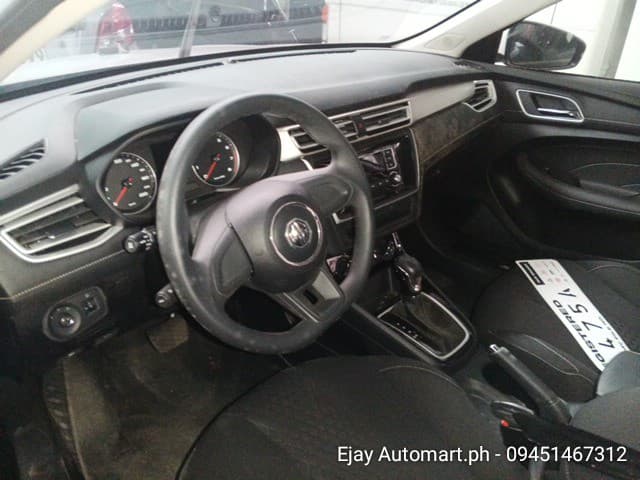 Car gallery image
