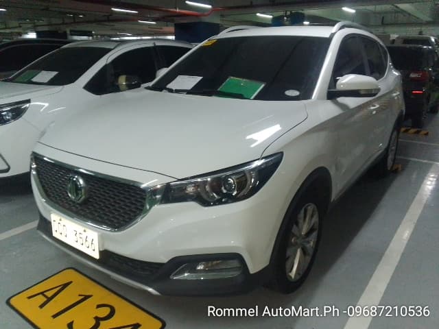 Car gallery image