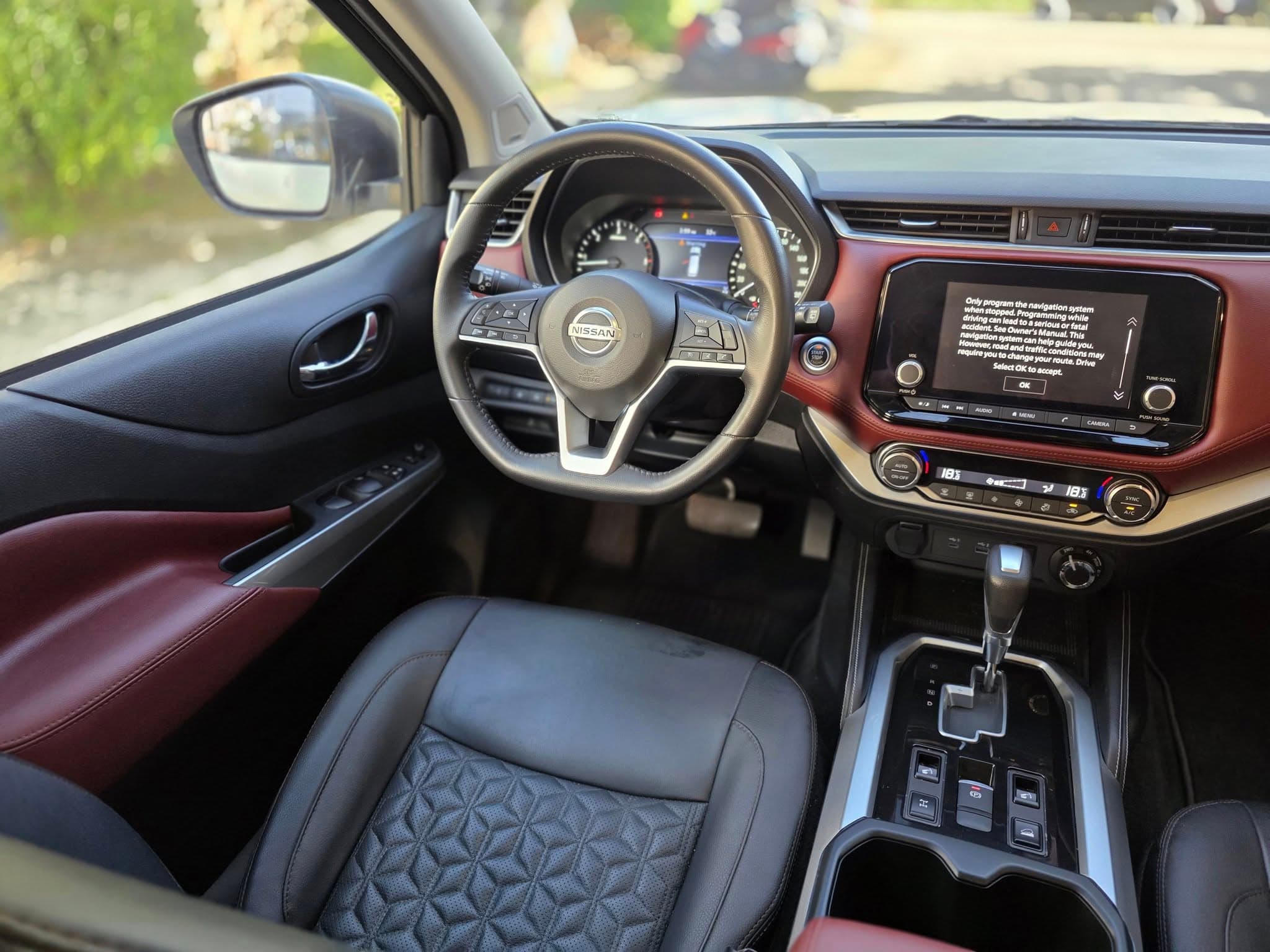 Car gallery image