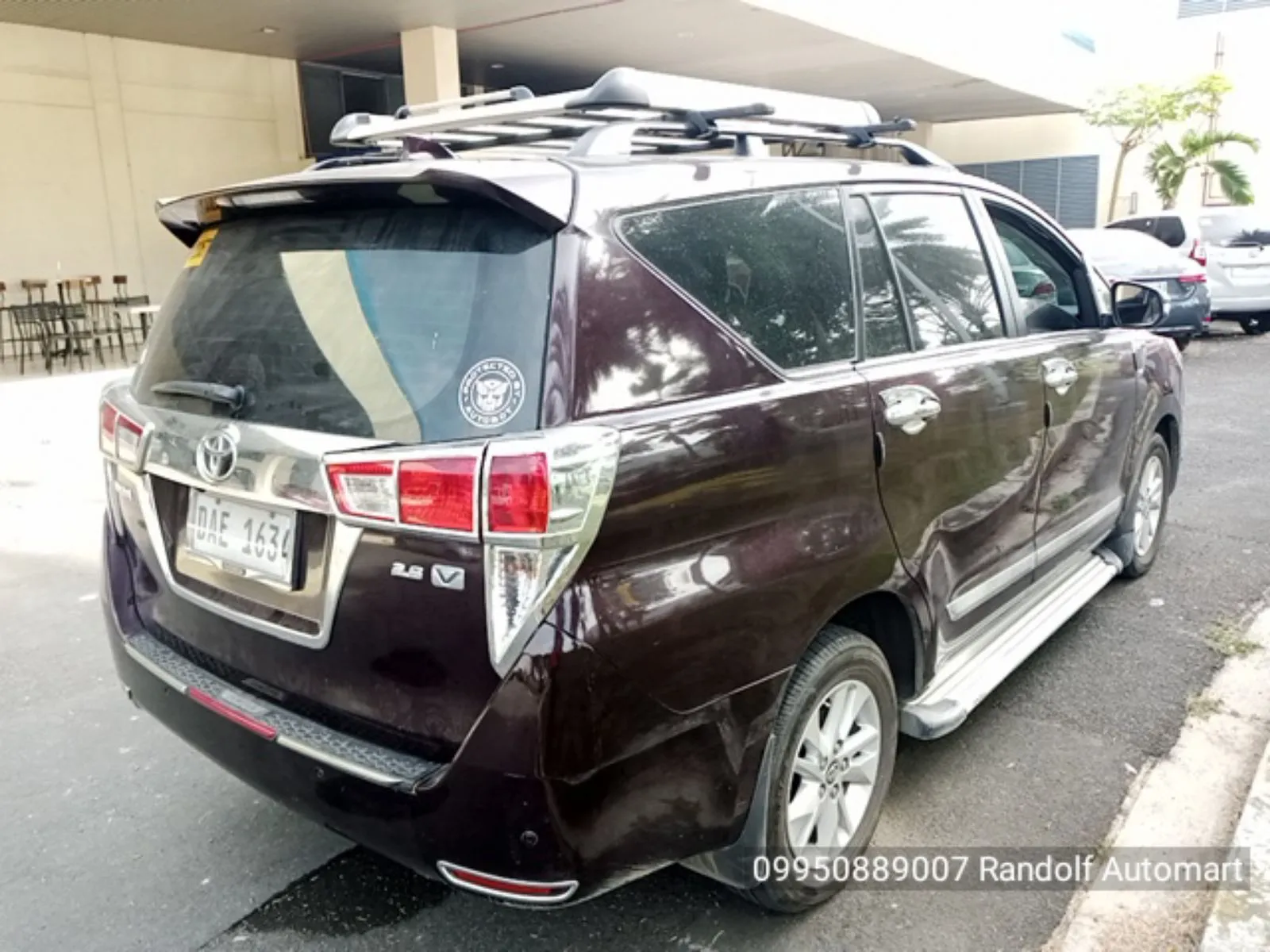Car gallery image