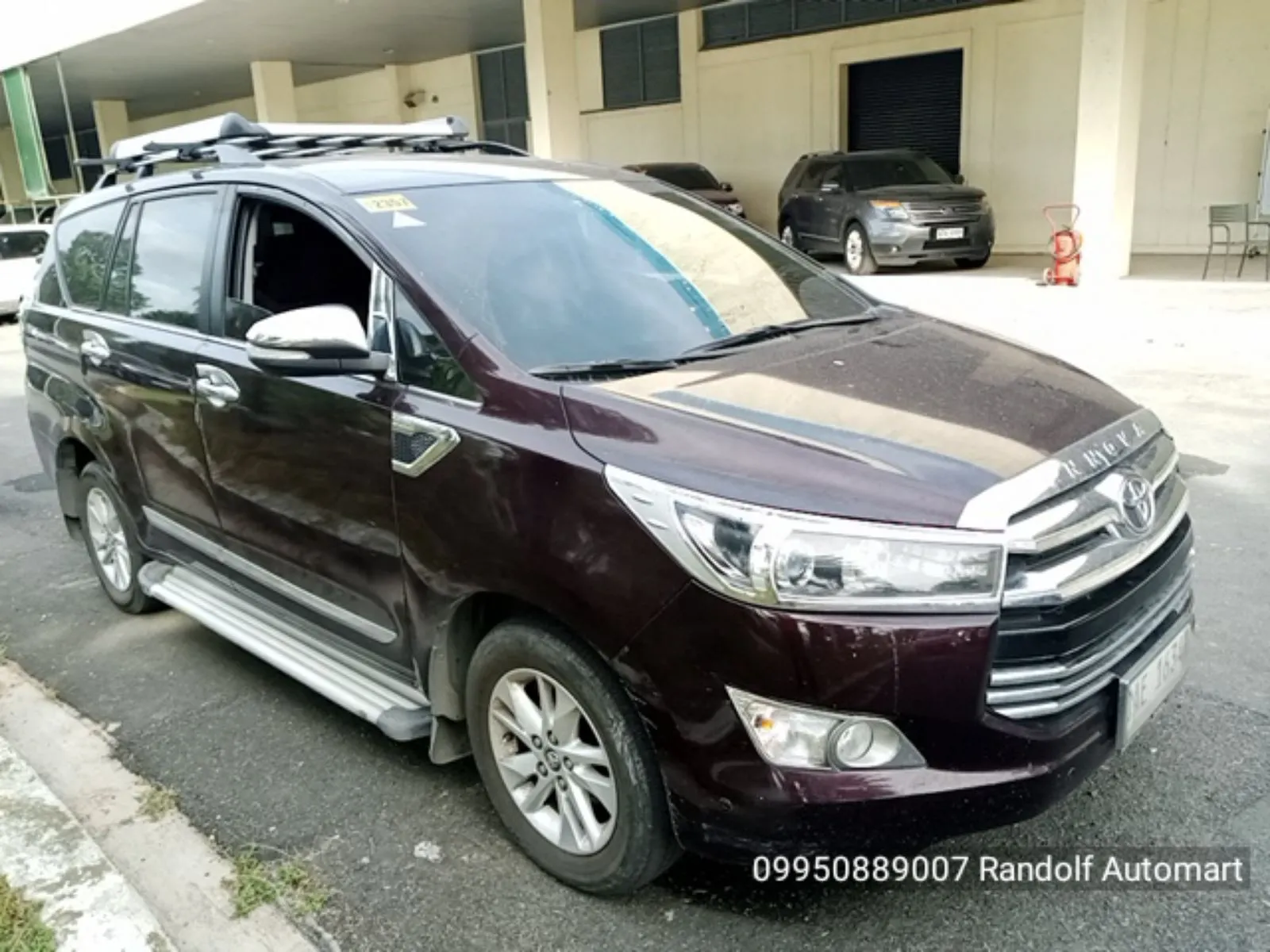 Car gallery image