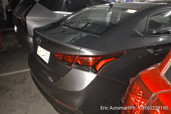 Car gallery image