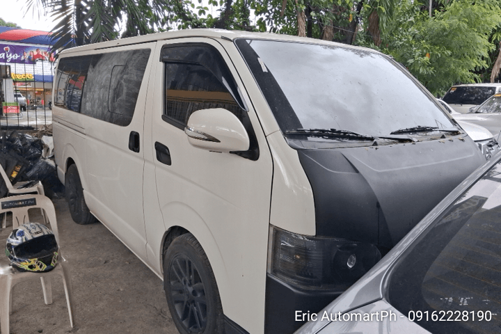 2024 TOYOTA HIACE COMMUTER 3.0