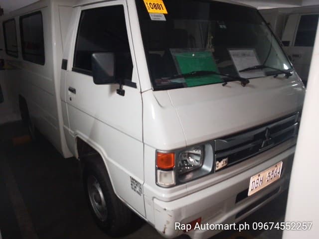 Car gallery image