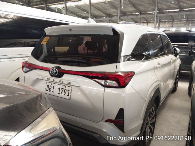 Car gallery image
