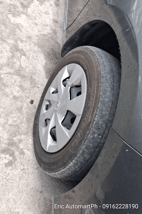 Car gallery image