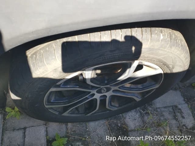 Car gallery image