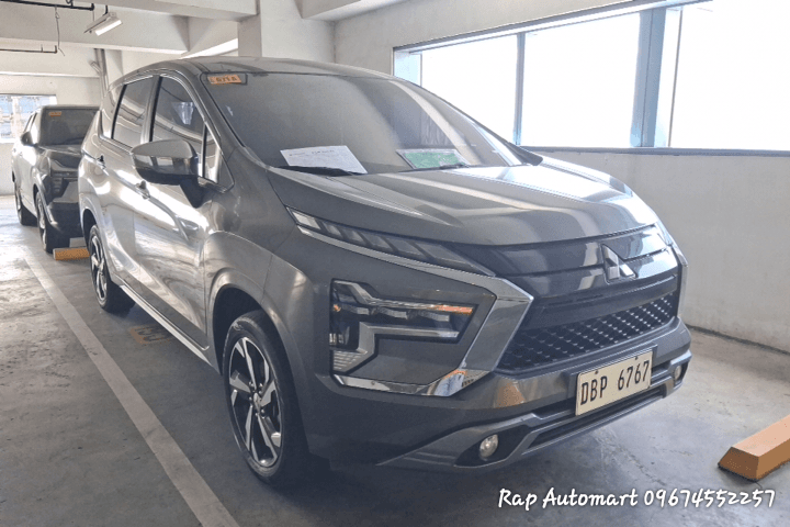 Car gallery image