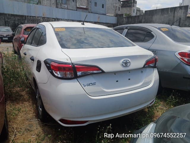 Car gallery image
