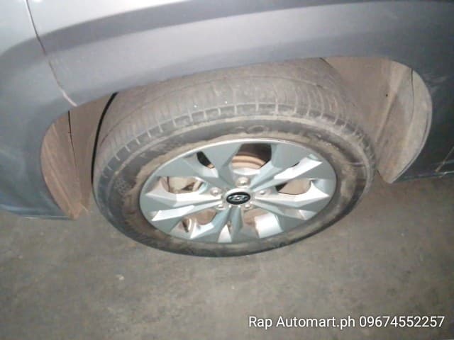 Car gallery image