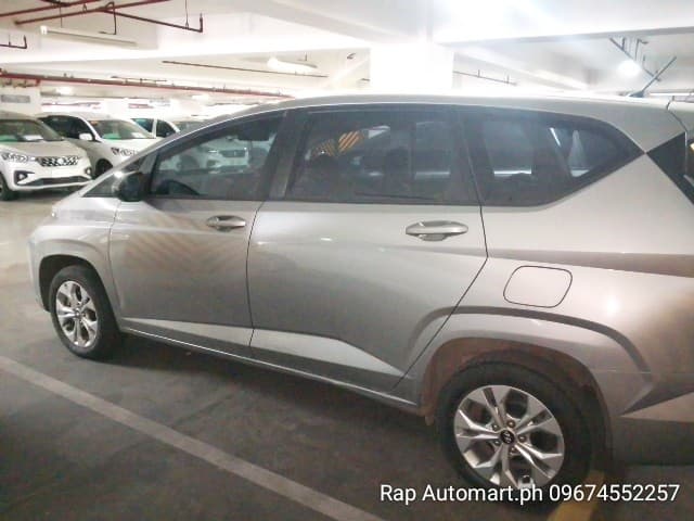 Car gallery image