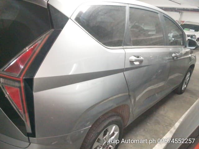 Car gallery image
