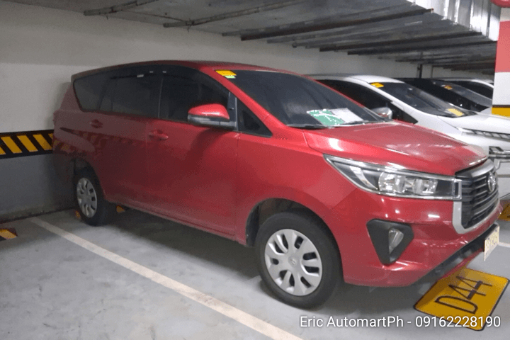 Car gallery image