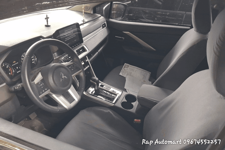 Car gallery image