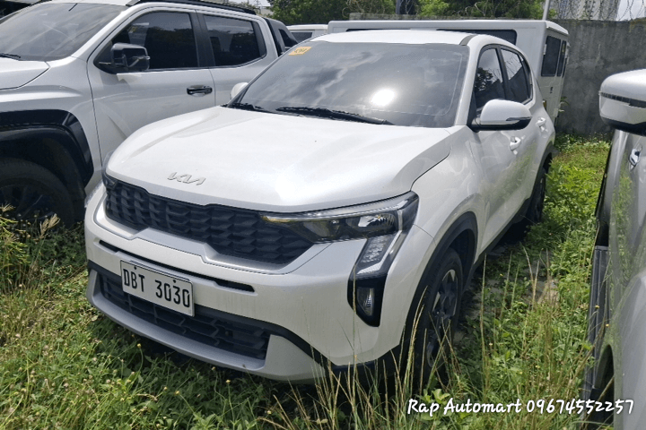 Car gallery image