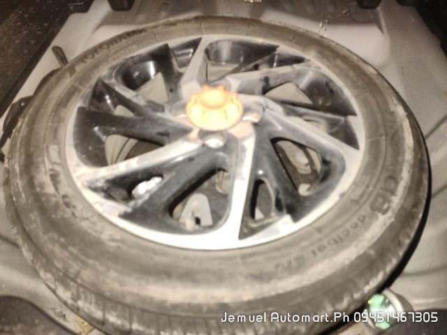 Car gallery image