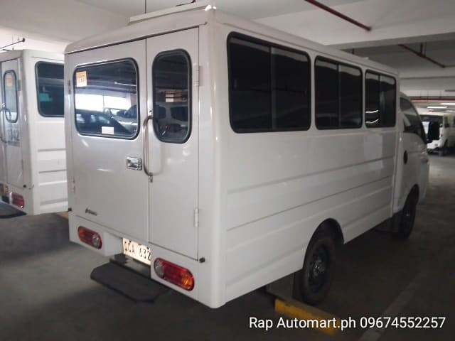 Car gallery image