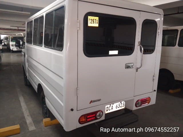 Car gallery image