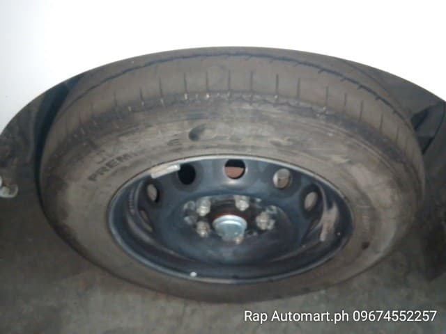 Car gallery image