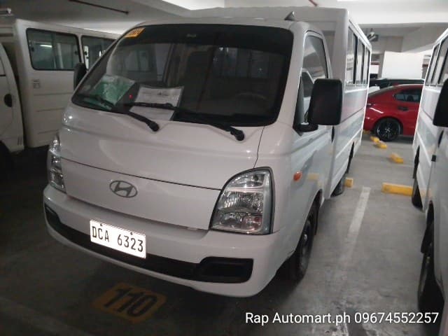 Car gallery image
