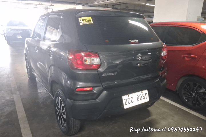Car gallery image