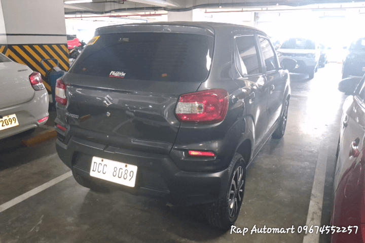 Car gallery image