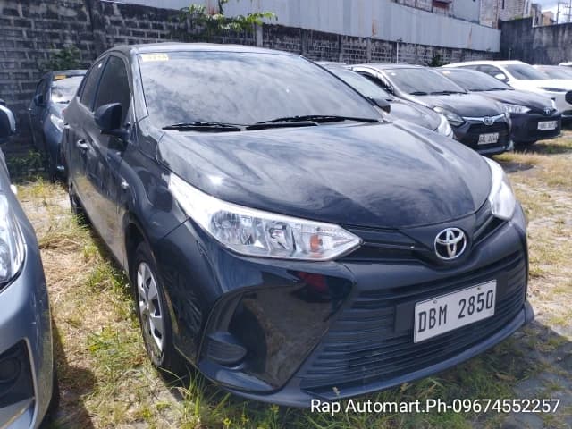Car gallery image