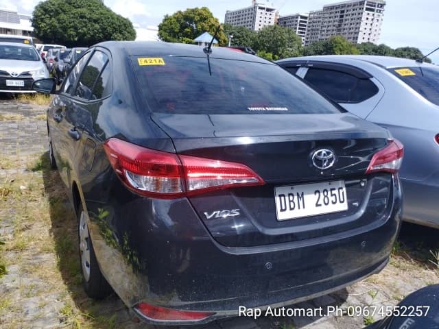 Car gallery image